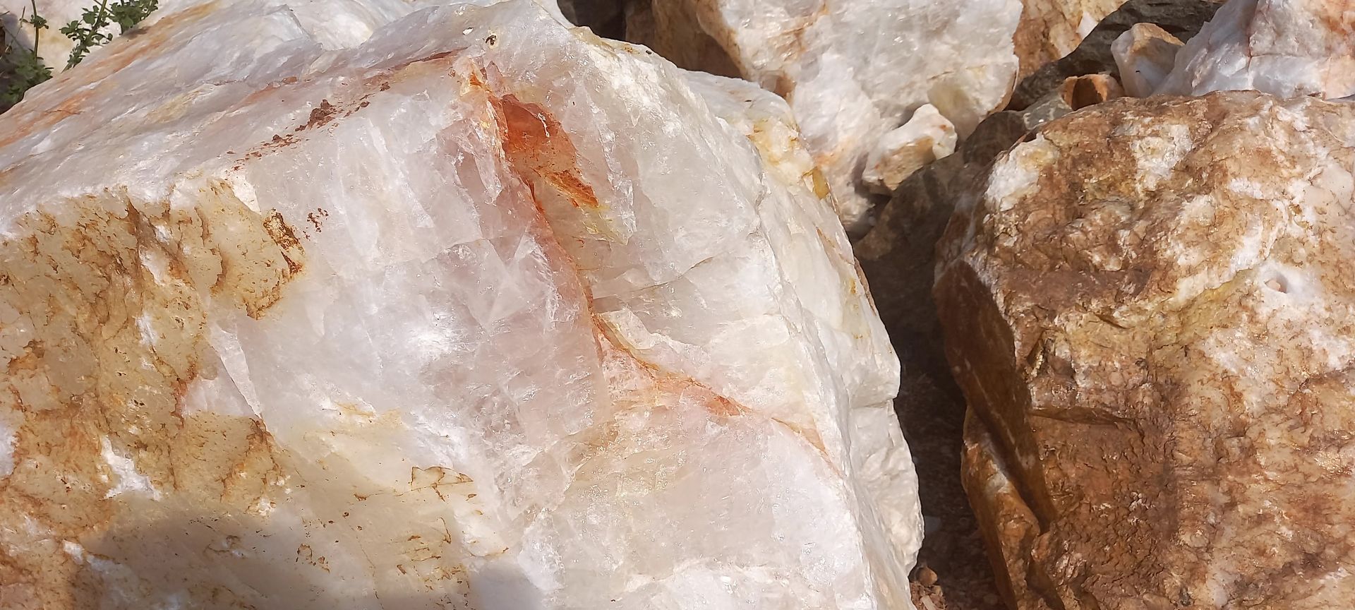Quartz Boulders 2