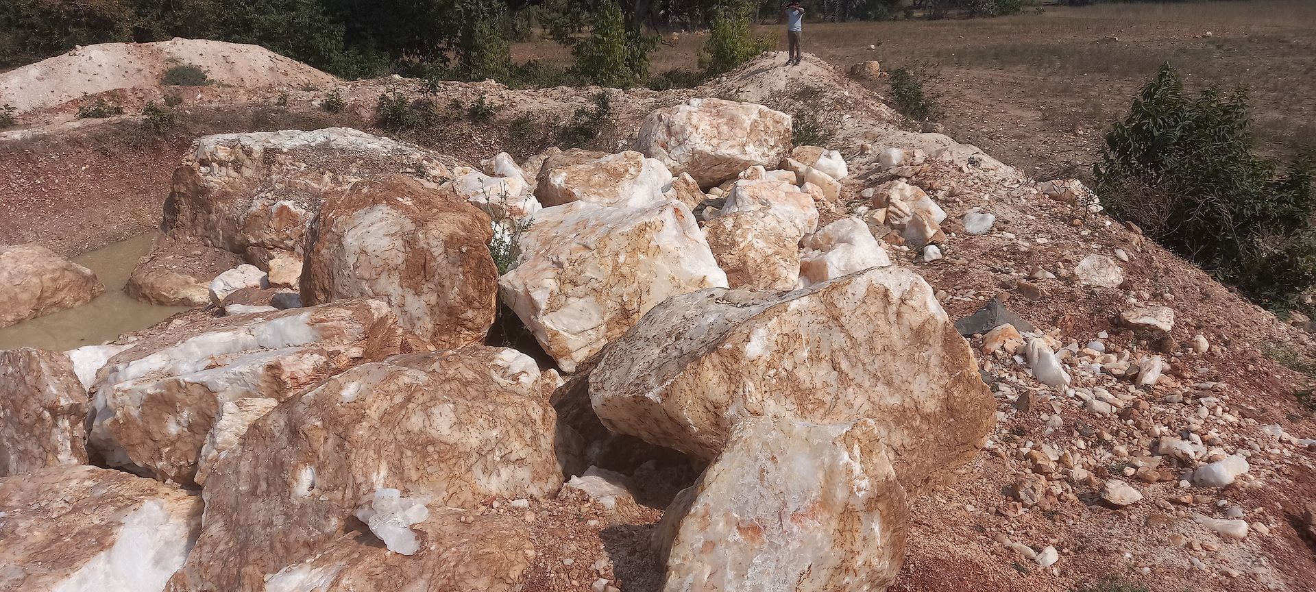 Quartz Boulders 3