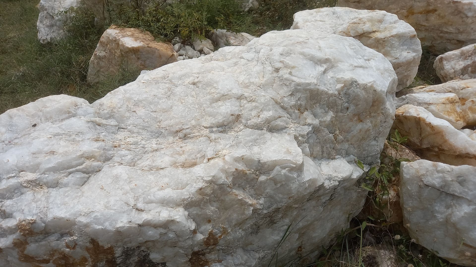 Quartz Boulders 9