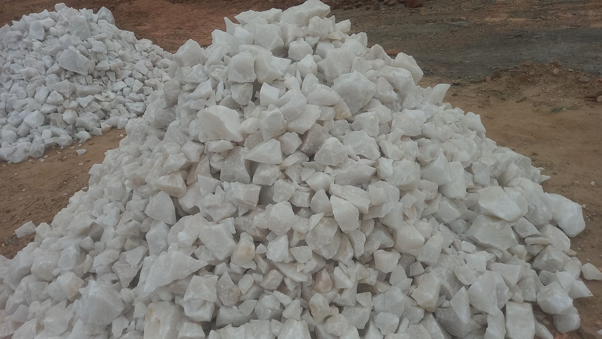 A-grade Quartz 3