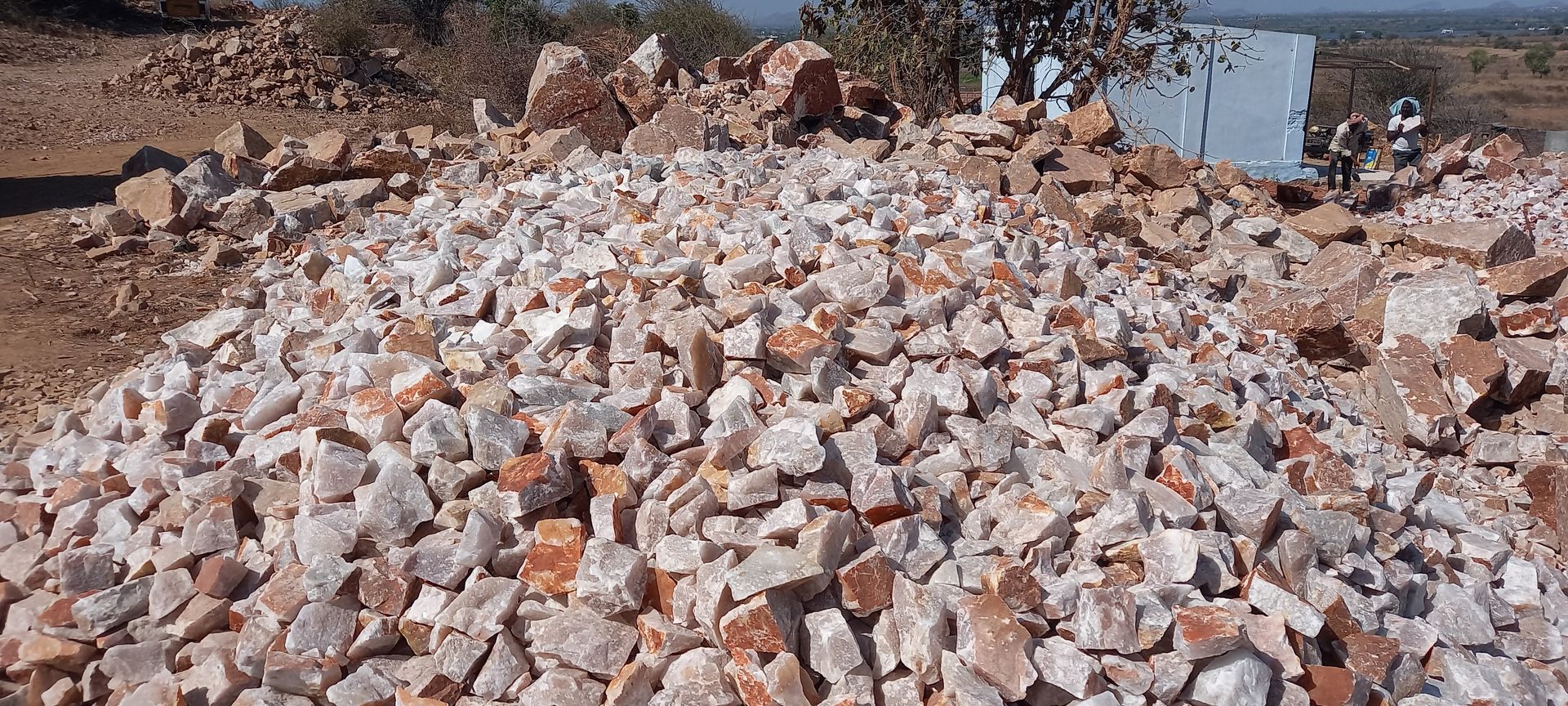 B-grade Quartz 3